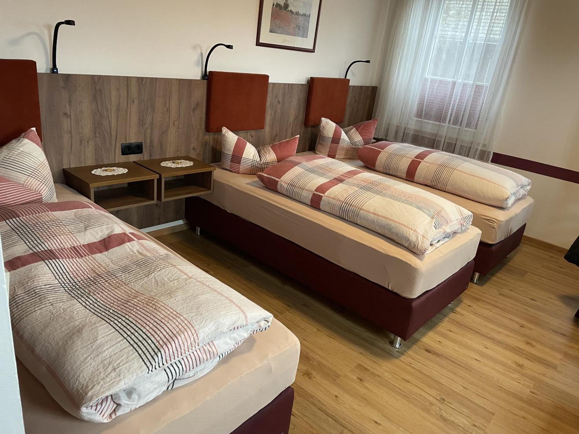 Hotel Boarding House Hohenwart Fuchstal Phòng bức ảnh