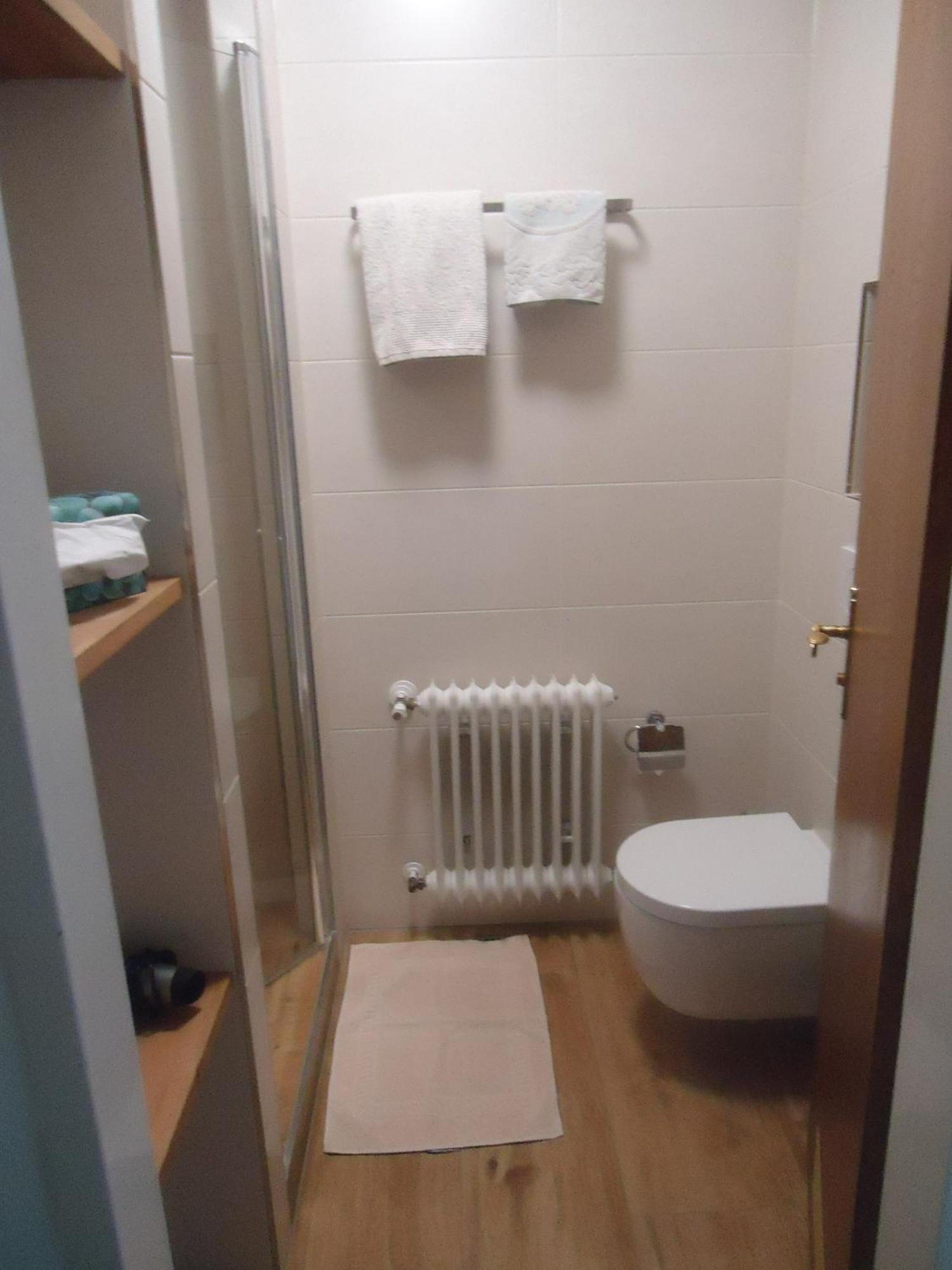 Hotel Boarding House Hohenwart Fuchstal Phòng bức ảnh